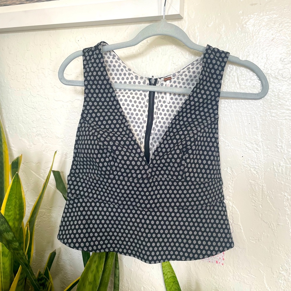 FREE PEOPLE CROP TOP